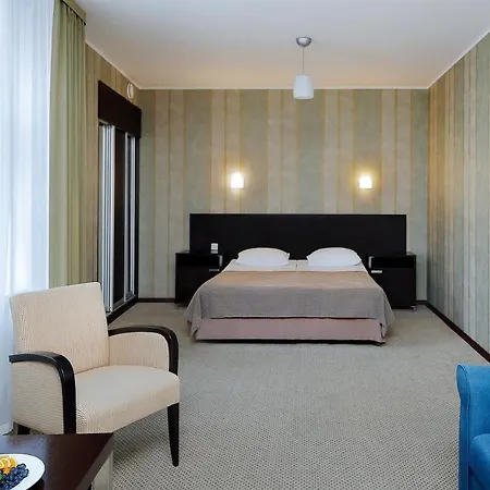 Hestia Maestro Old Town Отель 3*
